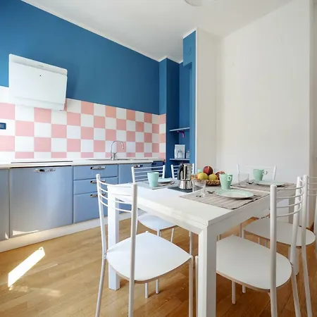 Sant'orsola Colorful Huge Διαμέρισμα *